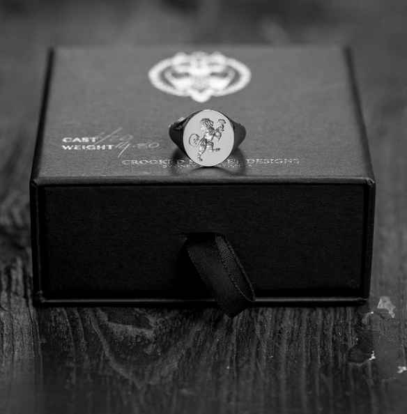 Lion & The Rose Signet - Howlet
