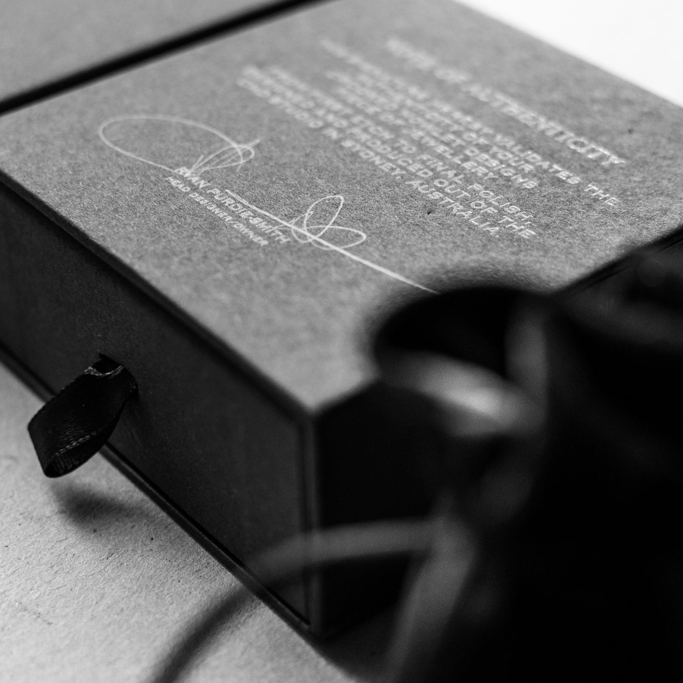 Packaging - Howlet