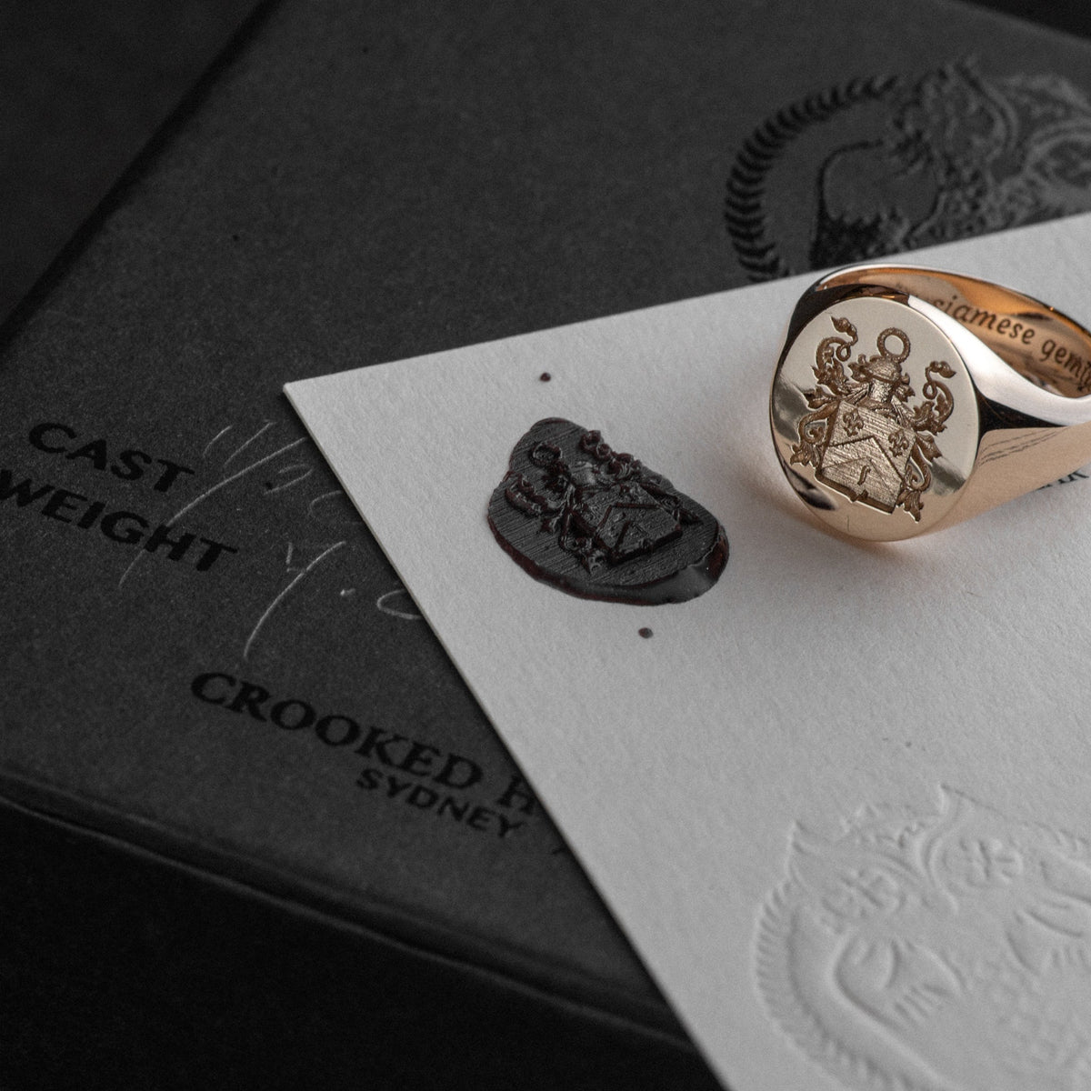 Oval Signet w/ Family Crest - Howlet