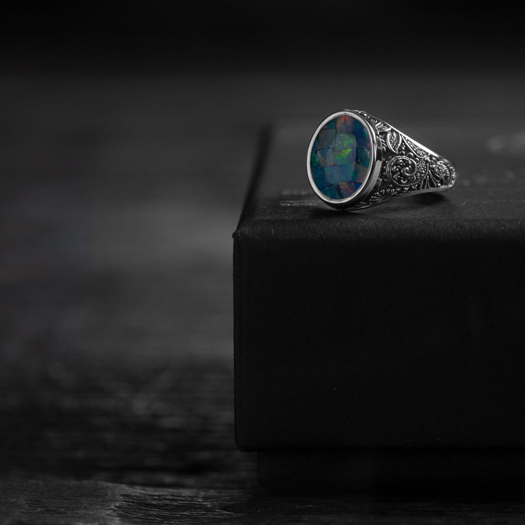 The Oval & Opal II | IN STOCK