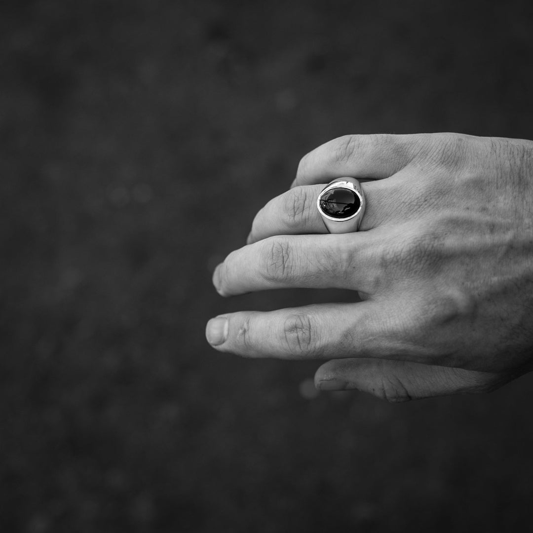 THE NAKED OVAL | Studio Stock Default Category