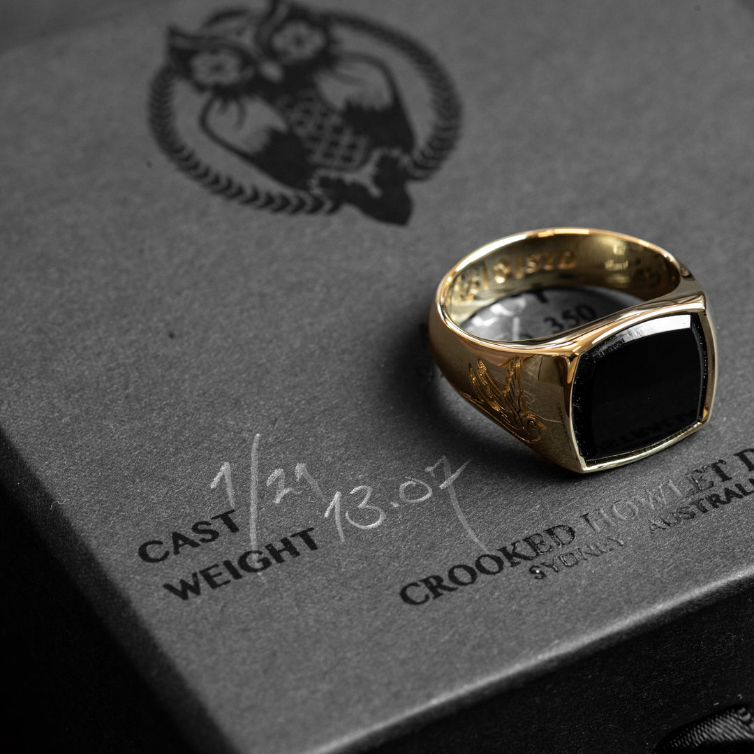 THE SWALLOW CUSHION GOLD ONYX All Rings